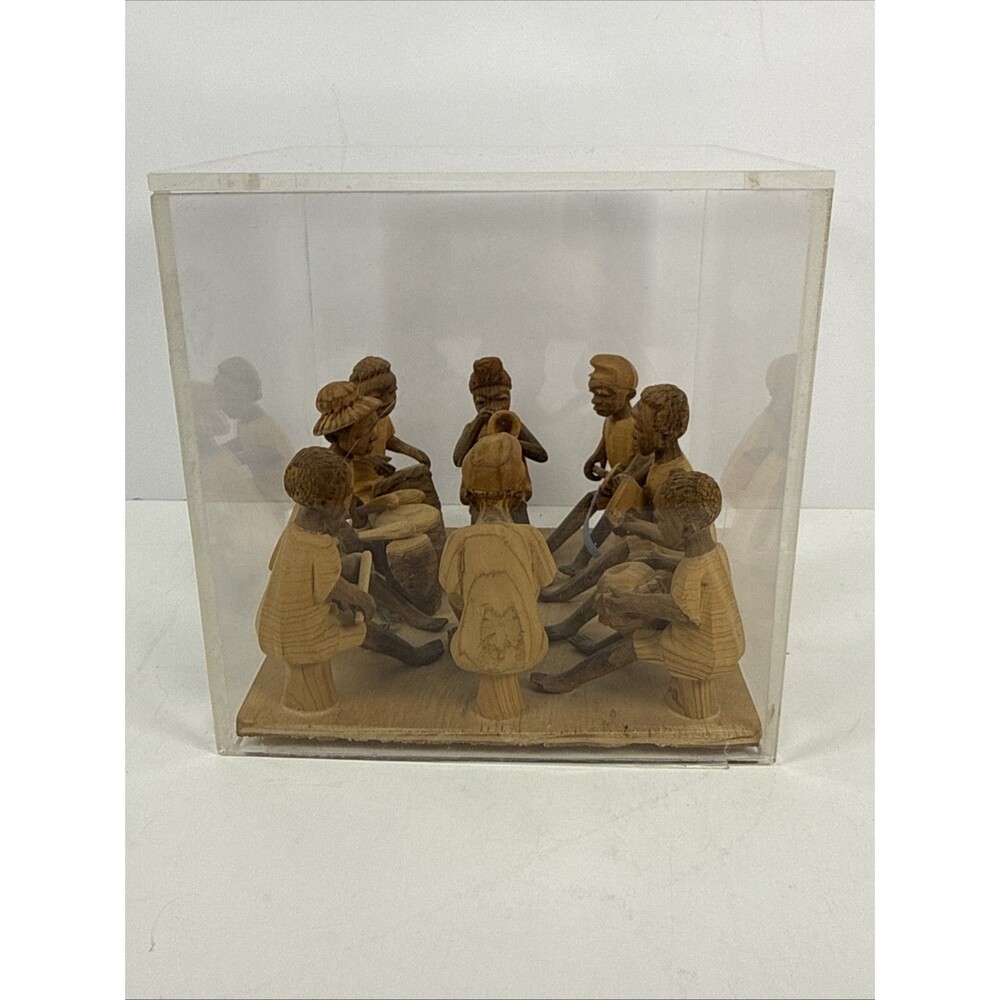 Hand Carved Wood Villager Figure - Woman And Man With Musical Instruments 🥁